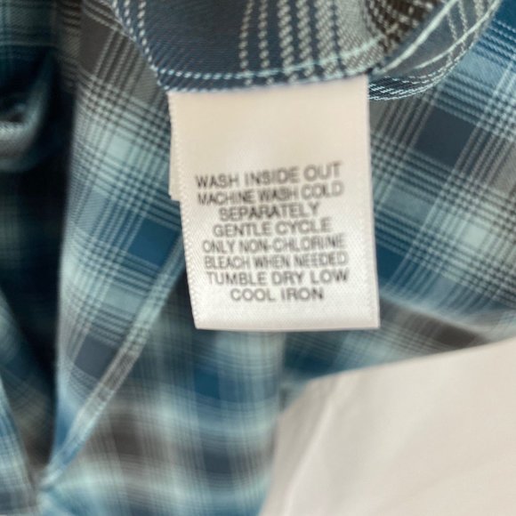 NWT Men's Turquoise Plaid Button Up Shirt - Picture 6 of 9